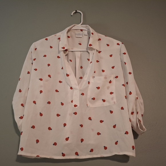 Soho New York Company .White Blouse with Ladybug Print - Picture 1 of 5